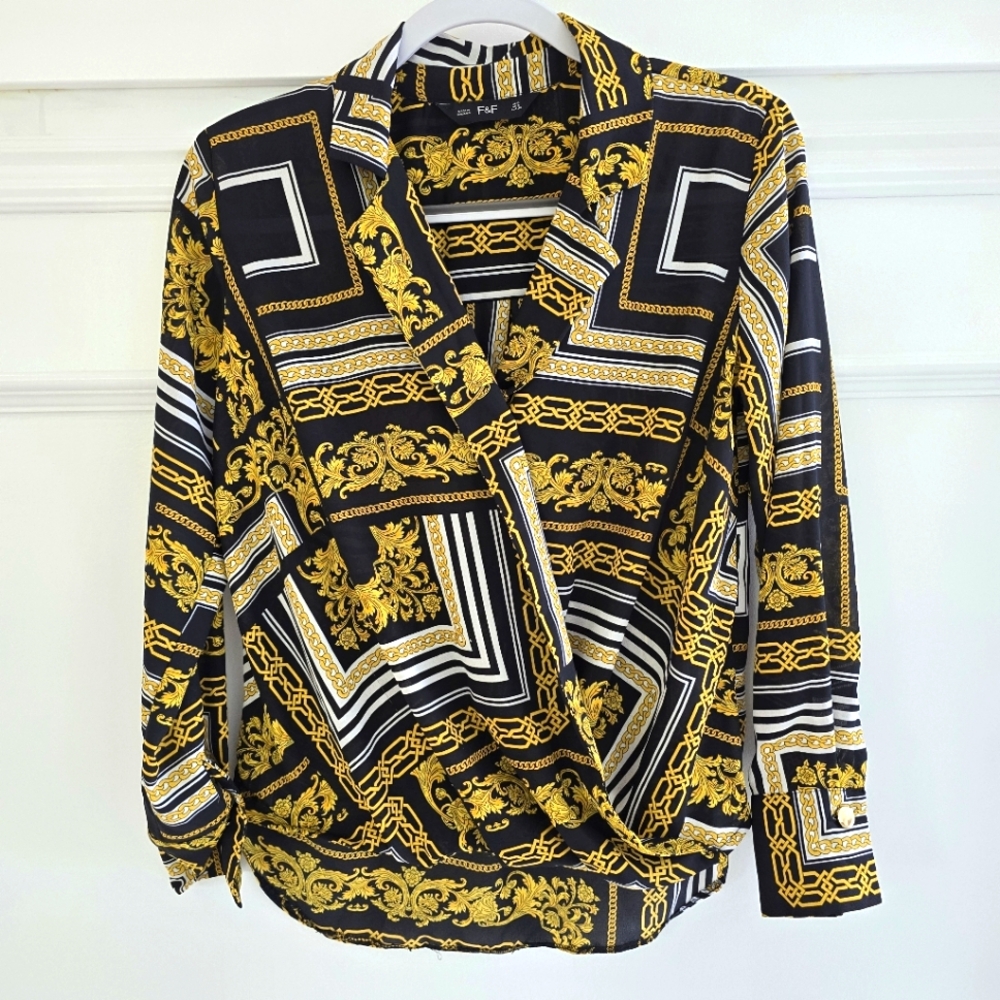 Versace Inspired Black and Gold Women's Top, US 4, EUC